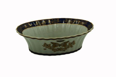 OVAL CENTERPIECE 