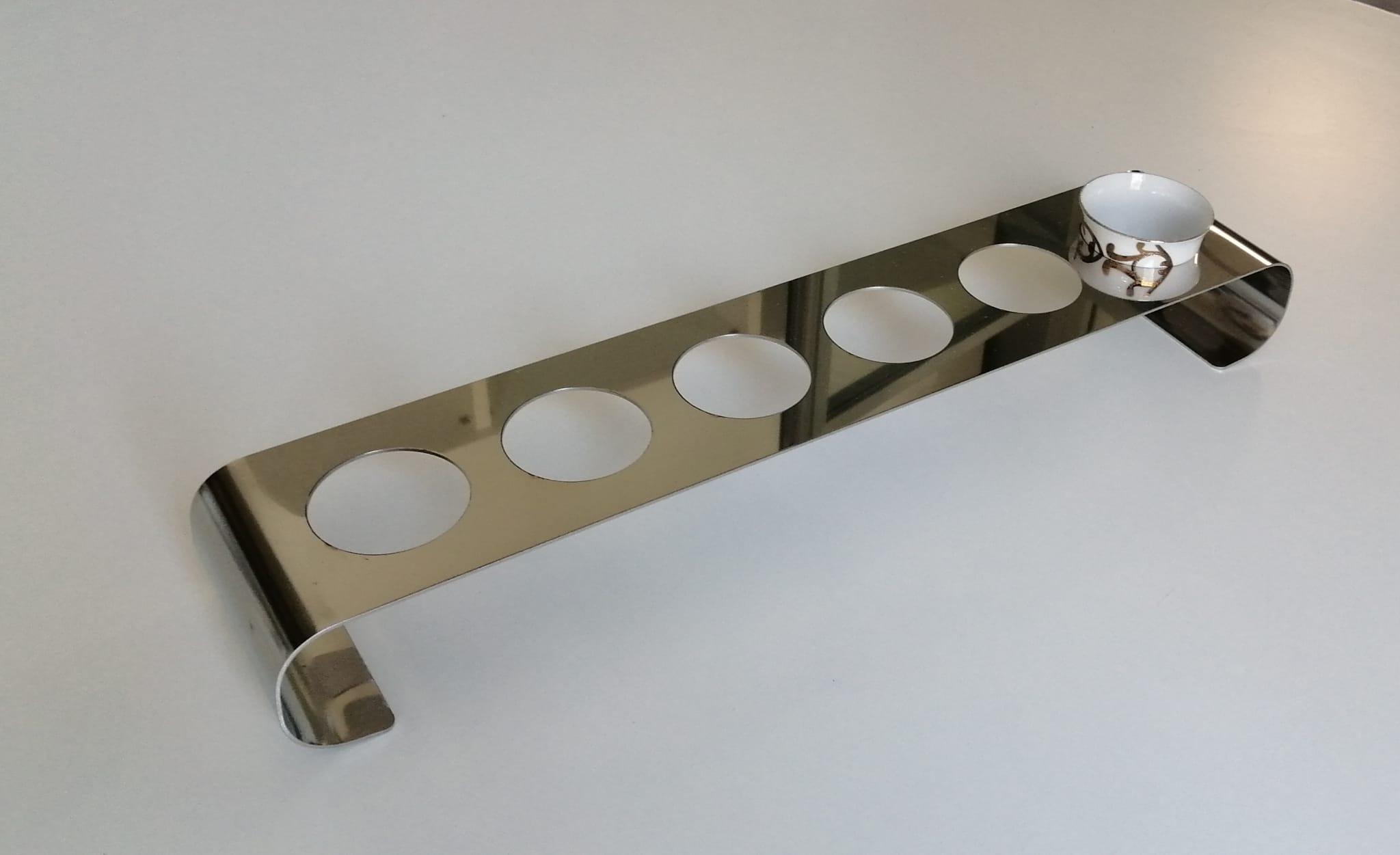 Coffee cups stand
