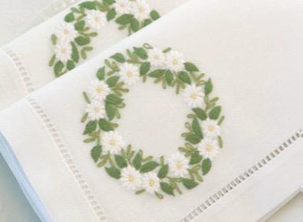 LINEN NAPKINS & PLACEMATS