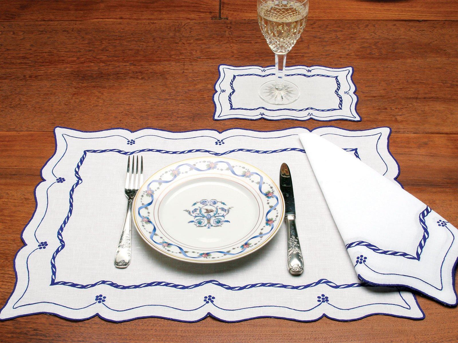 LINEN NAPKINS & PLACEMATS